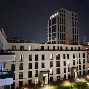 3 2 Bathrooms 2 Toilets New Center Of Underground Parking Space Contactless Self Check-in Appartement Düsseldorf